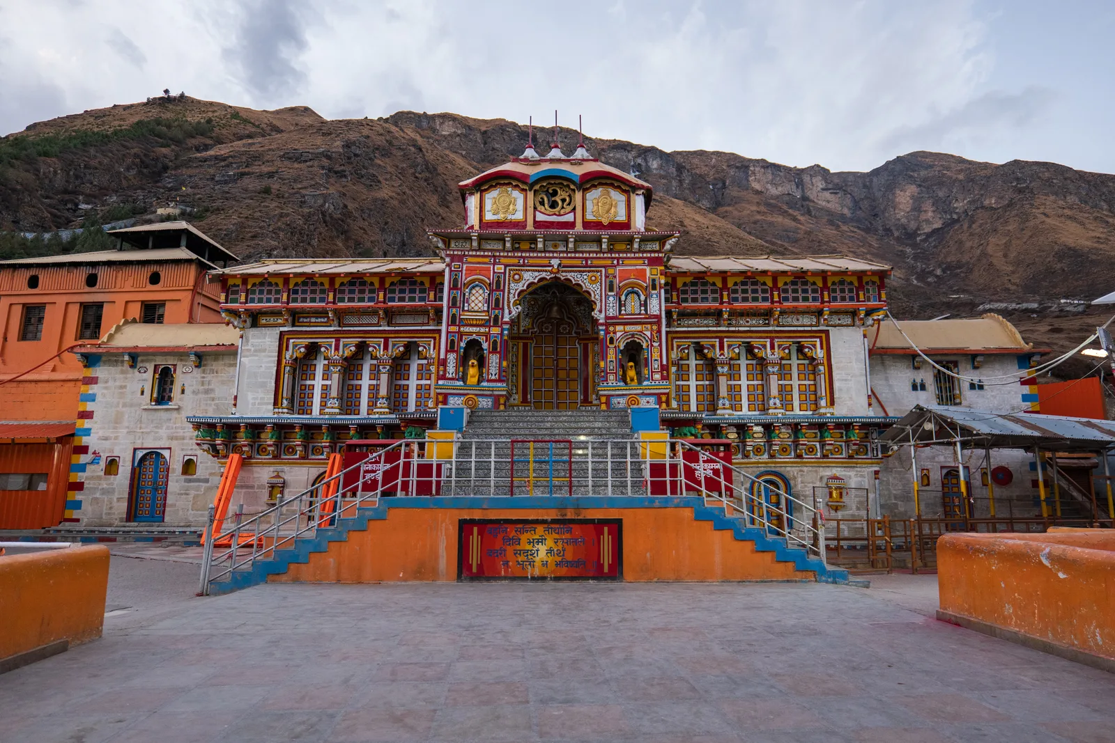 Gates of Badrinath Temple in Chamoli