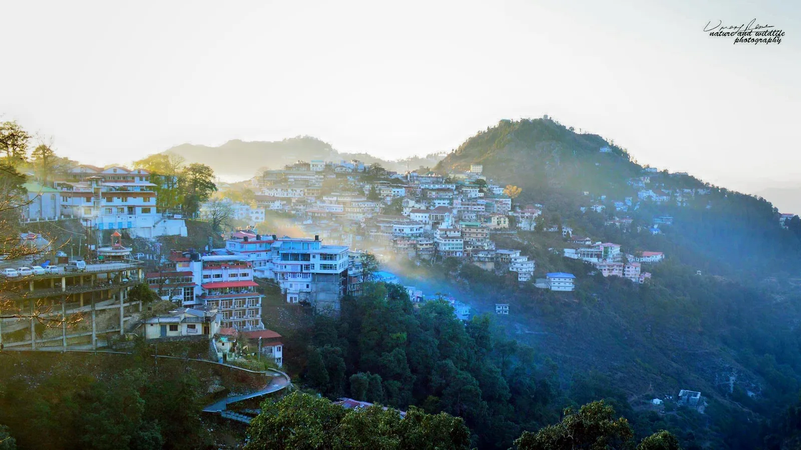Hills and buildings in Mussoorie